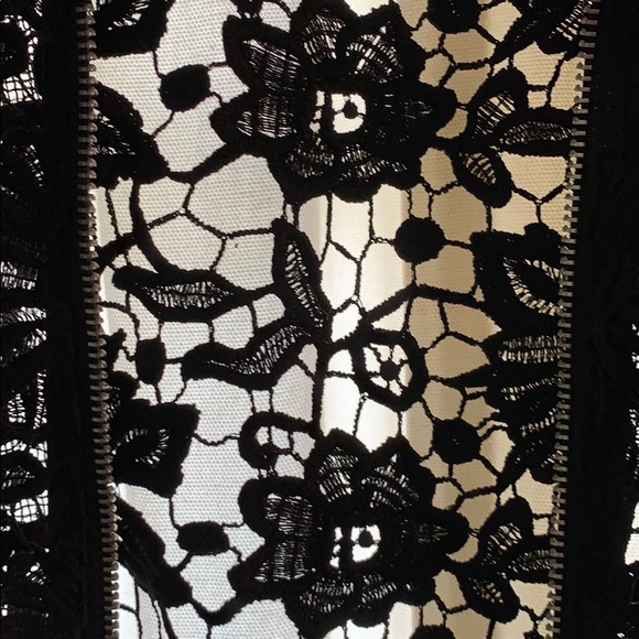 Chico’s black embroidered jacket - Picture 4 of 5